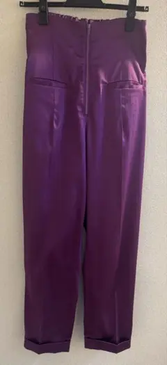 アナザーエディションのサテンハイウェストパンツ
