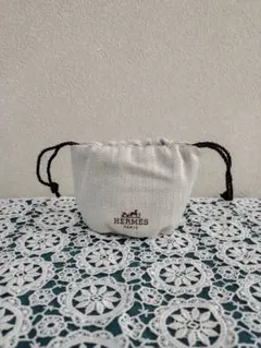 新品未使用、エルメス、 時計保存ポーチ( クッション付き)