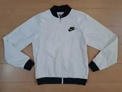 NIKE ナイキ 白×黒 ジャケット