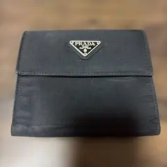 PRADA 三つ折り財布