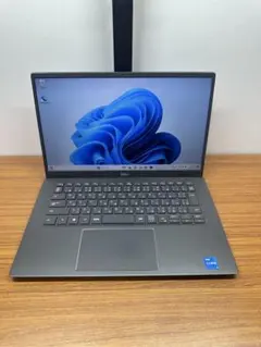 Windowsノート本体 DELL Vostro 5402 Intel Core i7 1165G7 Dell Vostro 5402 - i7-1165G7 · MX330 25W · 14.0”, Full HD (1920 x
