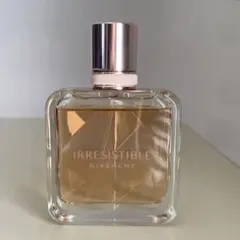 GIVENCHY イレジスティブル オーデパルファム 50mlのサムネイル