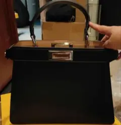明日まで極美品ブラックレザー 2wayハンドバッグ　セールタイム