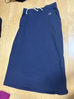 Champion ネイビー タイトスカート
