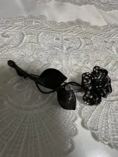 アナスイ　黒薔薇　ブローチ　アナスイ刻印　美品のサムネイル