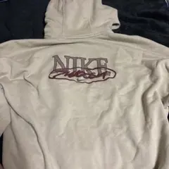 ナイキ パーカー XL 5回ほど使用 値下げ交渉致します
