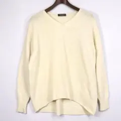 スピックアンドスパン ふわとろカシミヤウール ゆるいVネックニットアイボリー