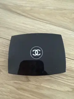 CHANEL アイシャドウパレット