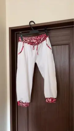 Item thumbnail for item 62991606-737f-4609-81b8-44068e5270ed