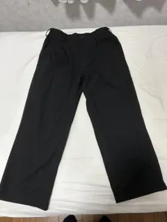 ユニクロ　タックワイドパンツ