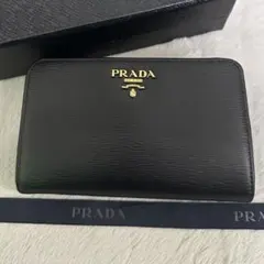 PRADA プラダ　折り財布　ネイビー　ラウンドファスナー　ゴールドロゴ