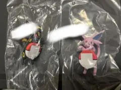 ポケモン一番くじ　F賞　ブラッキー・ニンフィアセット