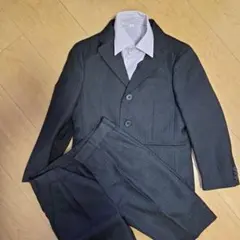 Yin & Yang フォーマルスーツ サイズ120　男の子　入学式