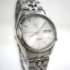 7128 SEIKO 5 7S26-01V0 自動巻き 腕時計 シルバー文字盤のサムネイル