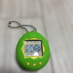 初代 たまごっち 本体 英語版 北米版 海外モデル 黄緑