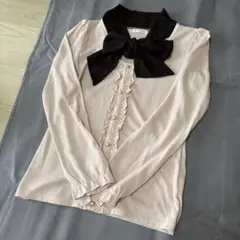 axes femme リボン付きフリル長袖 トップス