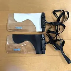 【2色セット】スマホ　防水ケース　カバー　iPhone ストラップ　海　黒　白