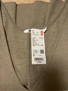 タグ付　ユニクロ　ブラッシュドジャージージャンパースカート　S ベージュ　丈短め