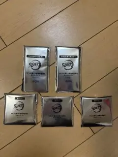 未開封 鬼滅の刃 アクリルキーホルダー&缶バッジ5個セット