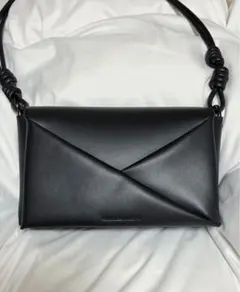 CHARLES & KEITH ショルダーバッグ ブラックのサムネイル