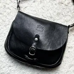 近年モデル★イルビゾンテ GAIA レザー ショルダーバッグ 黒 メッセンジャー