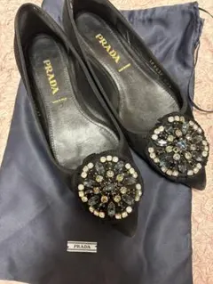 PRADA ビジュー付きフラットパンプス ブラックのサムネイル