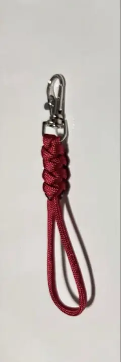 パラコード　キーリング　ストラップ　赤色　推しカラー♡