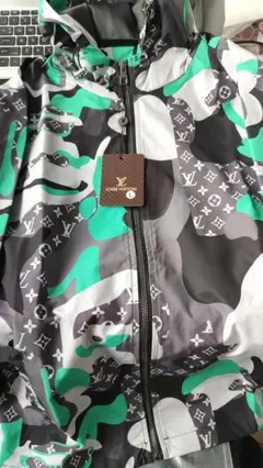 極美品 Louis Vuitton カモフラージュ ナイロンジャケット L