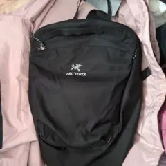 ARC'TERYX ブラック リュック・バックパックのサムネイル