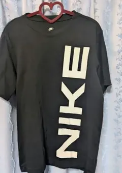 Nike ブラック Tシャツ Mサイズ