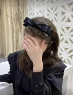 ツヤツヤ　リボン　カチューシャ