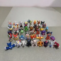 ポケモンフィギュア まとめ売り38体 - メルカリ