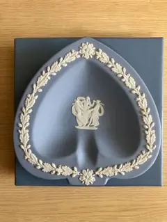 WEDGWOOD スペード♤ トレイ