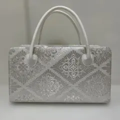 12月7日までのお値下げ　10,000円引　伊と忠　利休バッグ シルバー系 松菱 12月7日までのお値下げ 10,000円引 伊と忠 利休バッグ シルバー系 松菱