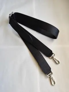 PRADA ナイロンベルト 伸縮式 ストライプ PRADA ナイロンベルト 伸縮式 ストライプ - メルカリ