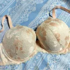 ワコール AMPHI ブラジャー 新品　 　F 70