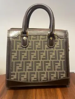 フェンディ ハンドバッグ