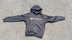 Champion 黒 フード付きパーカー