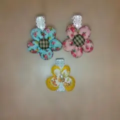 【新品】お花ピンク青と蝶の形のヘアクリップセット