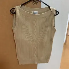 ニットベストのサムネイル
