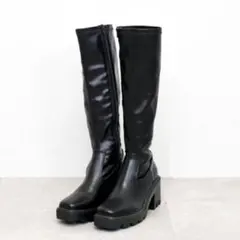 厚底ブラックロングブーツ