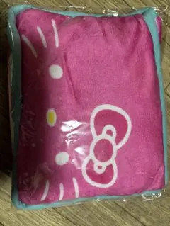 ハローキティ✖️サーティワン　収納ポケット付きブランケット