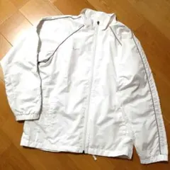 Nike ホワイト ナイロンジャケット S ウインドブレーカー 刺繍ロゴ　ナイキ