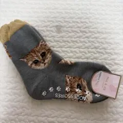 新品タグ付きPAUL & JOE 猫柄ソックスのサムネイル