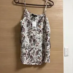 FOREVER 21 花柄 キャミソール Sサイズのサムネイル