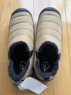ベージュ スリッポンサンダル