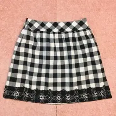 ボンメルスリー　チェック柄ミニスカートのサムネイル