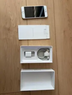 Apple iPhone 8 ゴールド