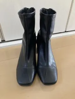 ブラック 短丈ヒールブーツ 22.5cm