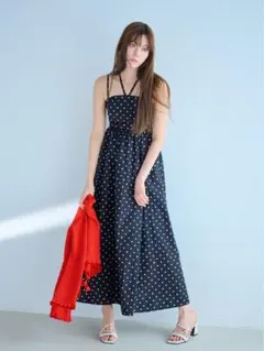 Lily Brown エンジェルスリーブボリュームワンピース - メルカリ